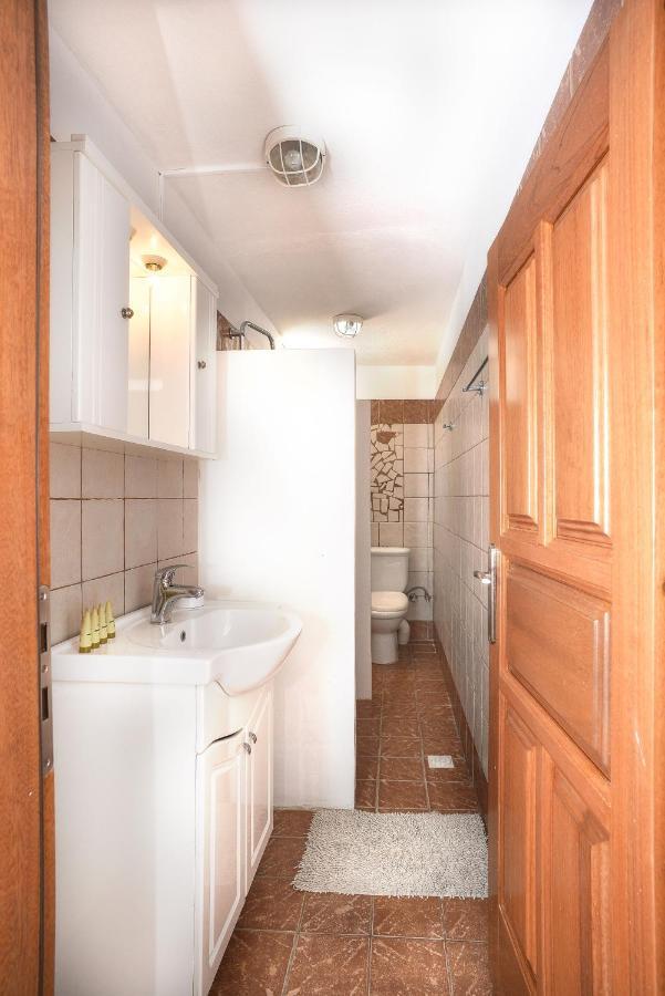 New! Paxoswhite Sea View Apartments & Studios! Gaios Exteriör bild