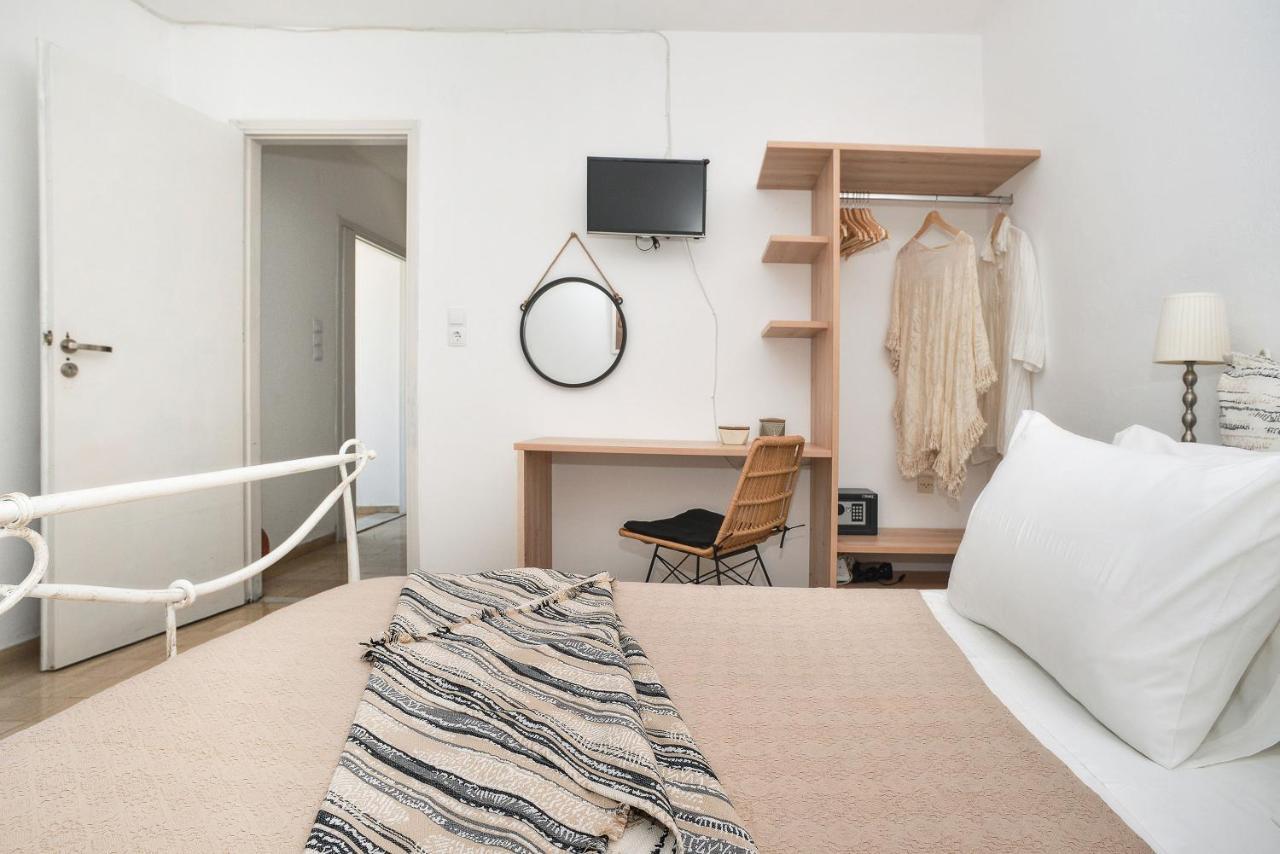 New! Paxoswhite Sea View Apartments & Studios! Gaios Exteriör bild