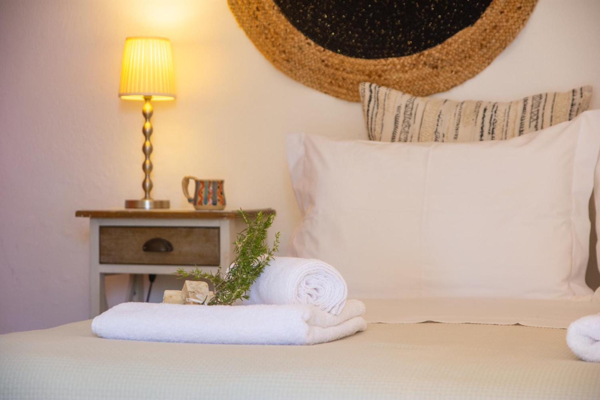 New! Paxoswhite Sea View Apartments & Studios! Gaios Exteriör bild