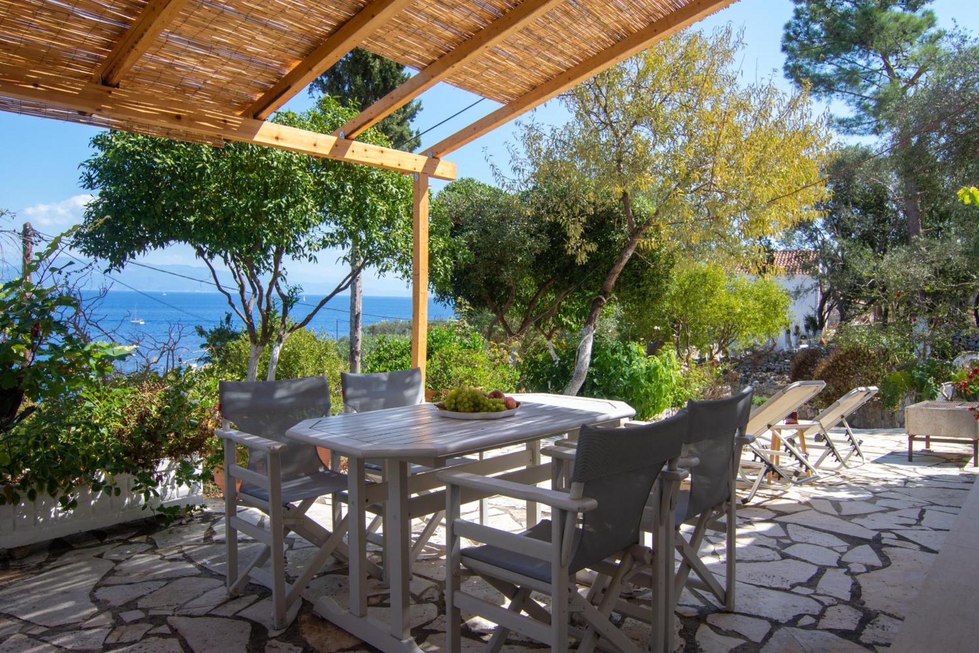 New! Paxoswhite Sea View Apartments & Studios! Gaios Exteriör bild